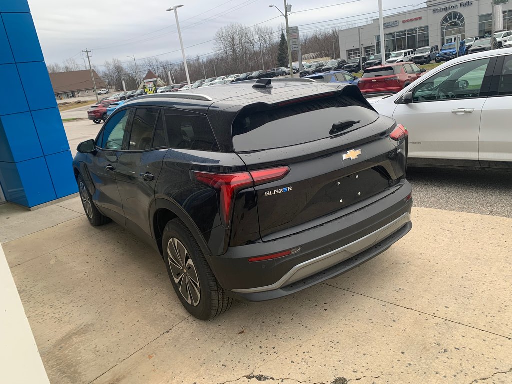 Chevrolet Blazer EV  2025 à Sturgeon Falls, Ontario - 7 - w1024h768px