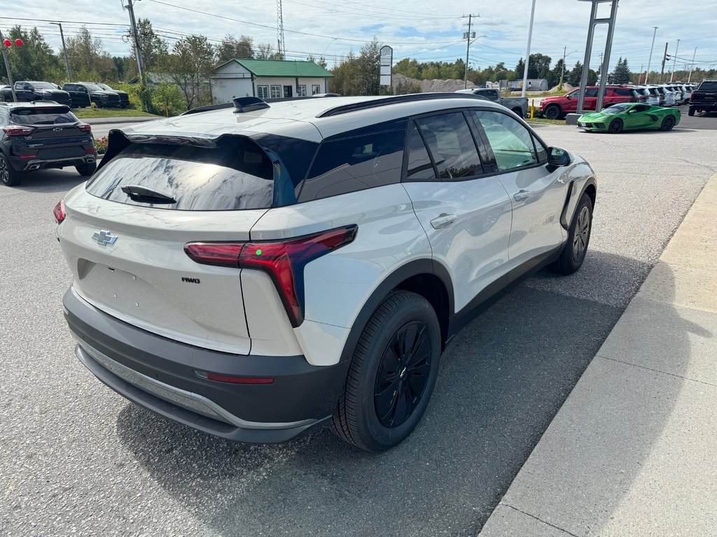 2027 Chevrolet Blazer EV in Sturgeon Falls, Ontario - 5 - w1024h768px