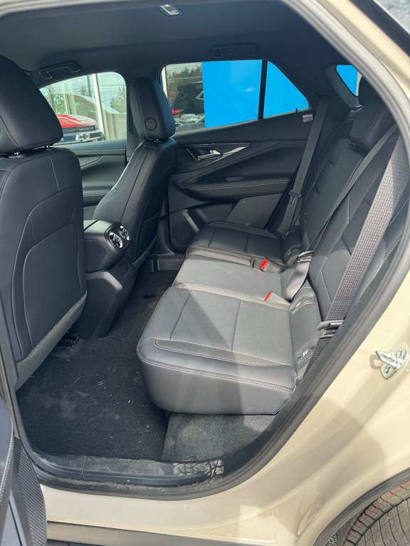 2027 Chevrolet Blazer EV in Sturgeon Falls, Ontario - 8 - w1024h768px