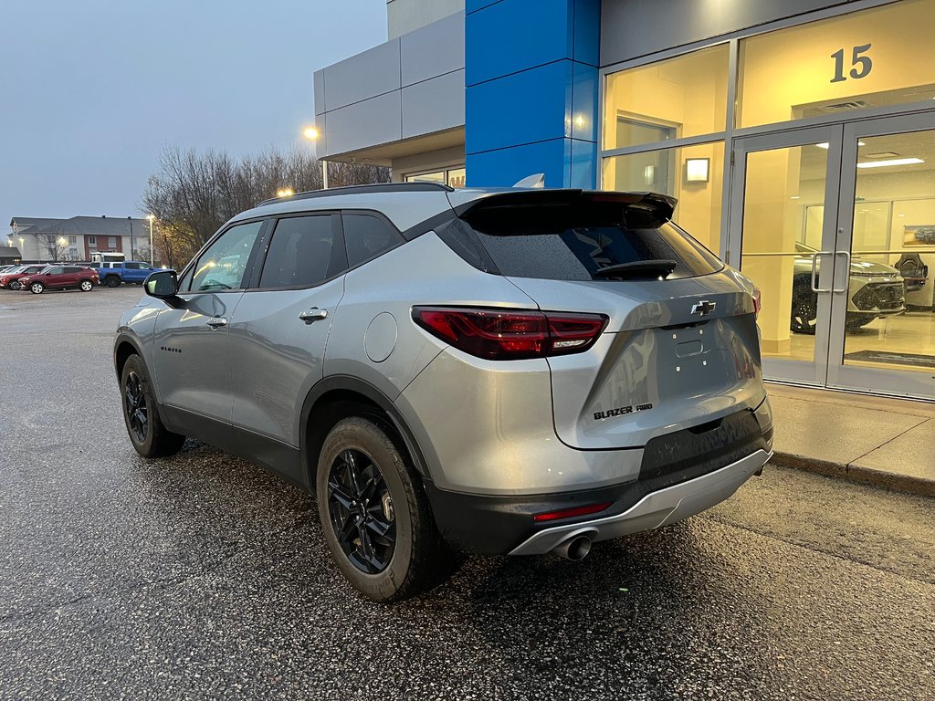 Chevrolet Blazer NON Luxury SUV AWD LT  2025 à Sturgeon Falls, Ontario - 3 - w1024h768px