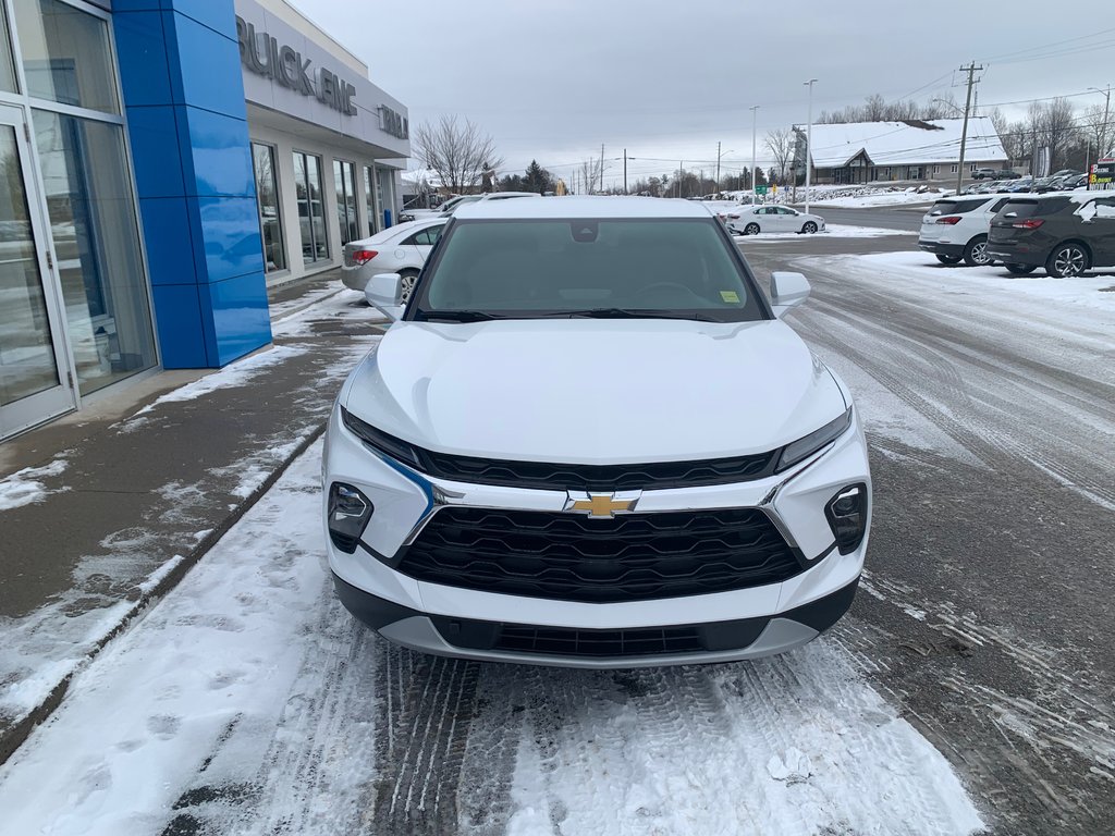 Chevrolet Blazer  2024 à Sturgeon Falls, Ontario - 6 - w1024h768px
