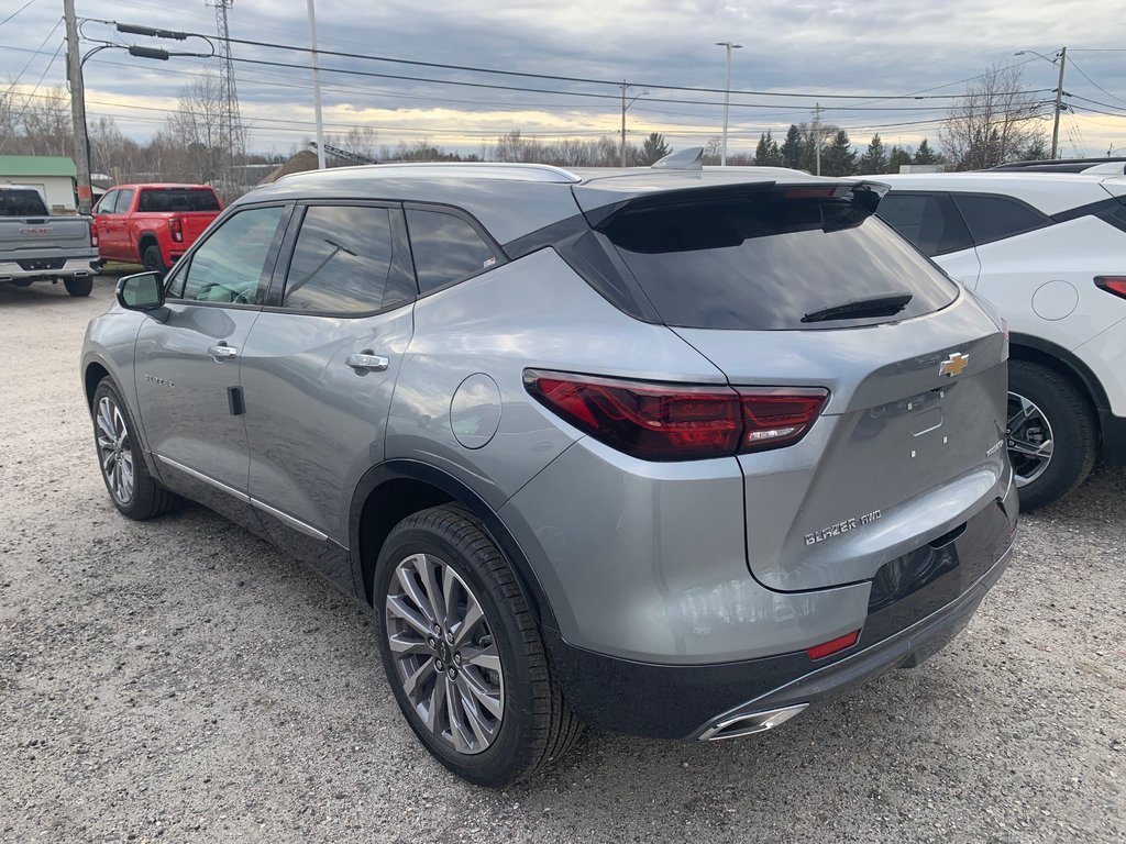 2025 Chevrolet Blazer in Sturgeon Falls, Ontario - 2 - w1024h768px