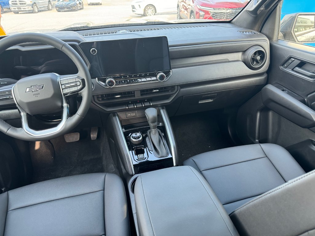 Chevrolet Colorado Trail Boss Crew 4WD  2025 à Sturgeon Falls, Ontario - 9 - w1024h768px