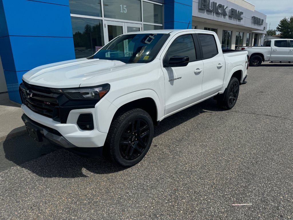 2025 Chevrolet Colorado Z71 Crew Cab 4WD in Sturgeon Falls, Ontario - 1 - w1024h768px