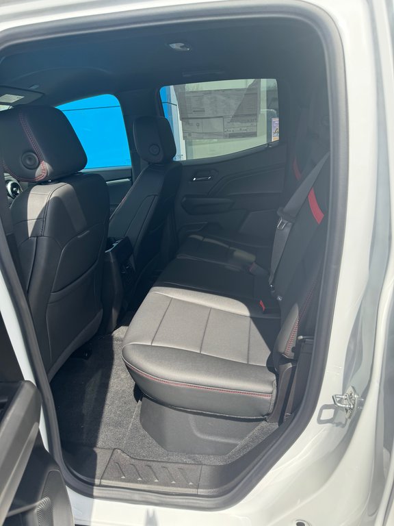 2025 Chevrolet Colorado Z71 Crew Cab 4WD in Sturgeon Falls, Ontario - 8 - w1024h768px