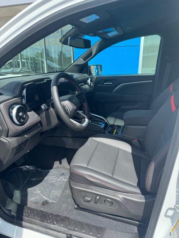 2025 Chevrolet Colorado Z71 Crew Cab 4WD in Sturgeon Falls, Ontario - 10 - w1024h768px