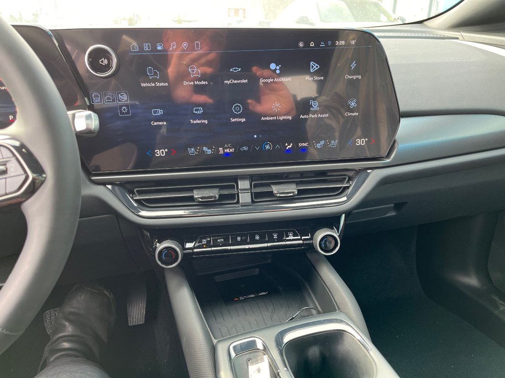 2026 Chevrolet Equinox EV in Sturgeon Falls, Ontario - 6 - w1024h768px