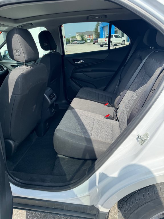 Chevrolet Equinox LT 1.5T AWD  2022 à Sturgeon Falls, Ontario - 9 - w1024h768px