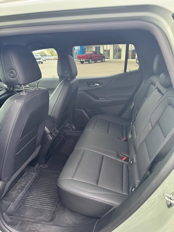 2025 Chevrolet EQUINOX LT in Sturgeon Falls, Ontario - 8 - w1024h768px