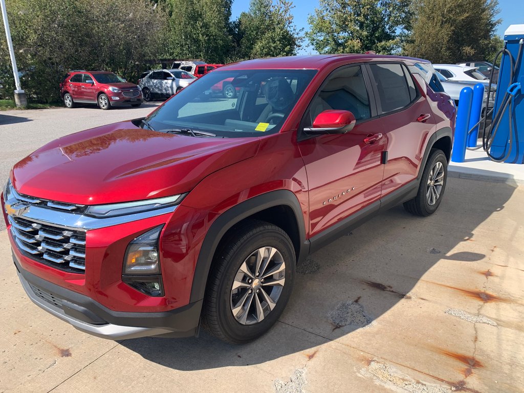 2025 Chevrolet Equinox in Sturgeon Falls, Ontario - 1 - w1024h768px