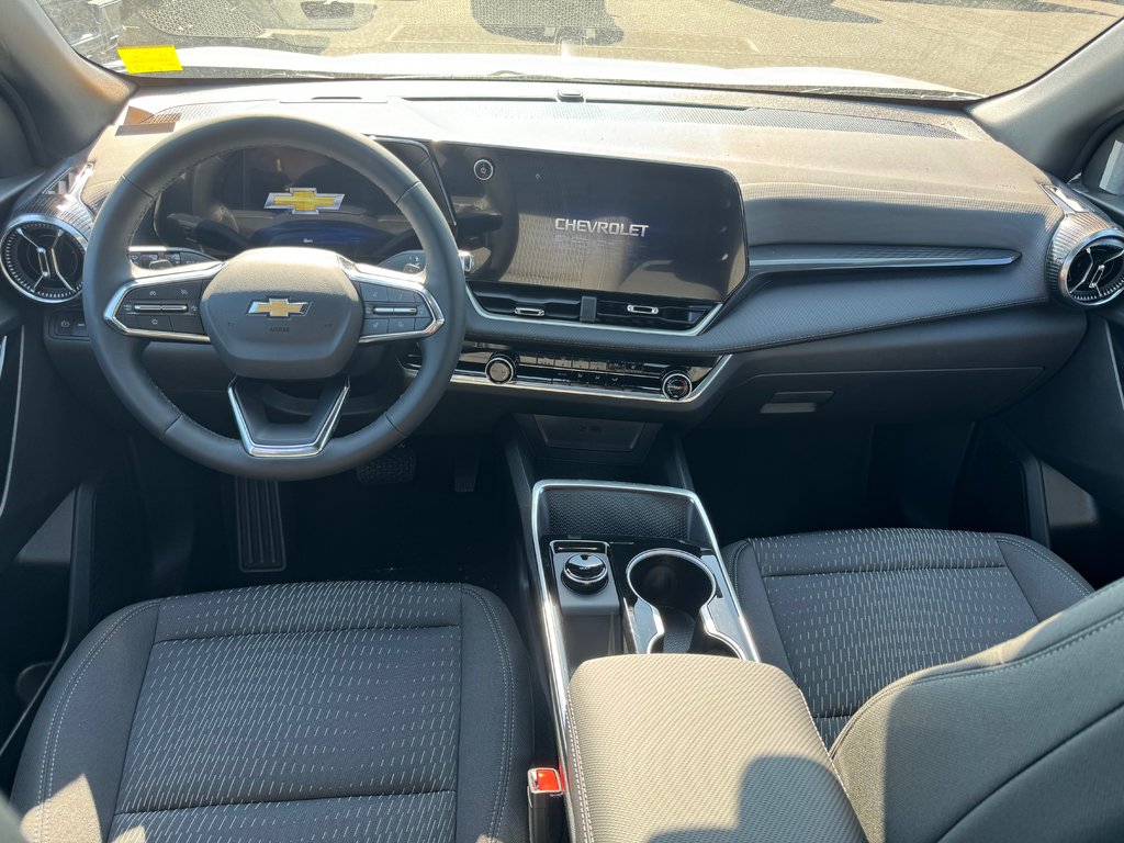 2027 Chevrolet Equinox in Sturgeon Falls, Ontario - 10 - w1024h768px