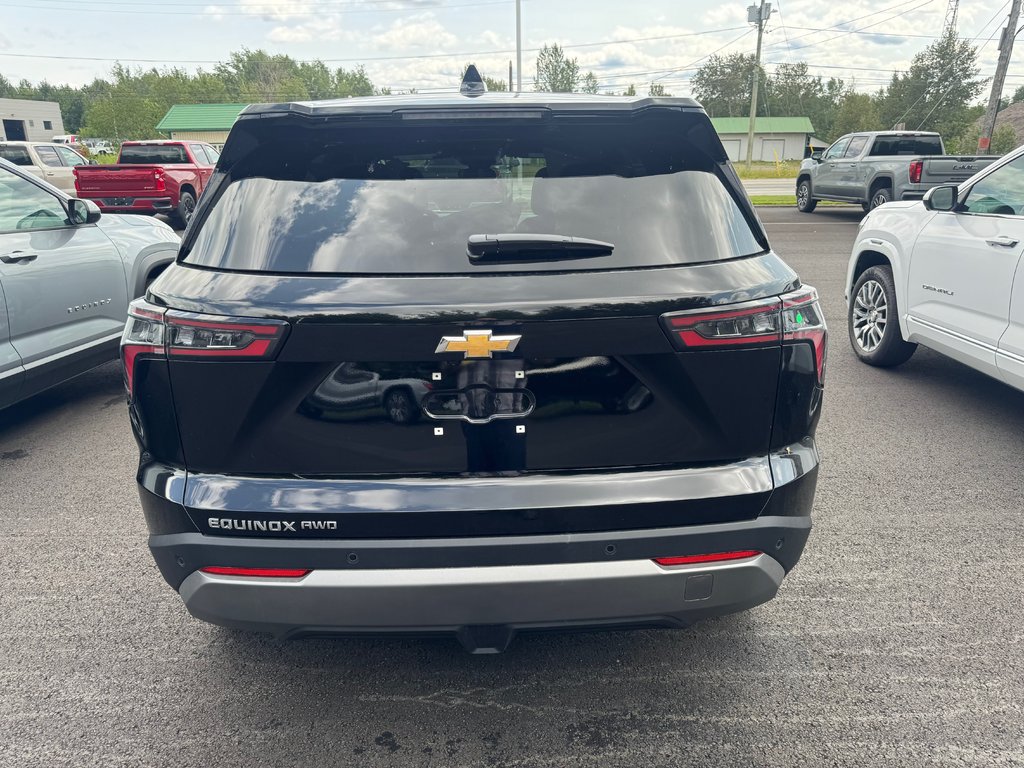 2027 Chevrolet Equinox in Sturgeon Falls, Ontario - 3 - w1024h768px