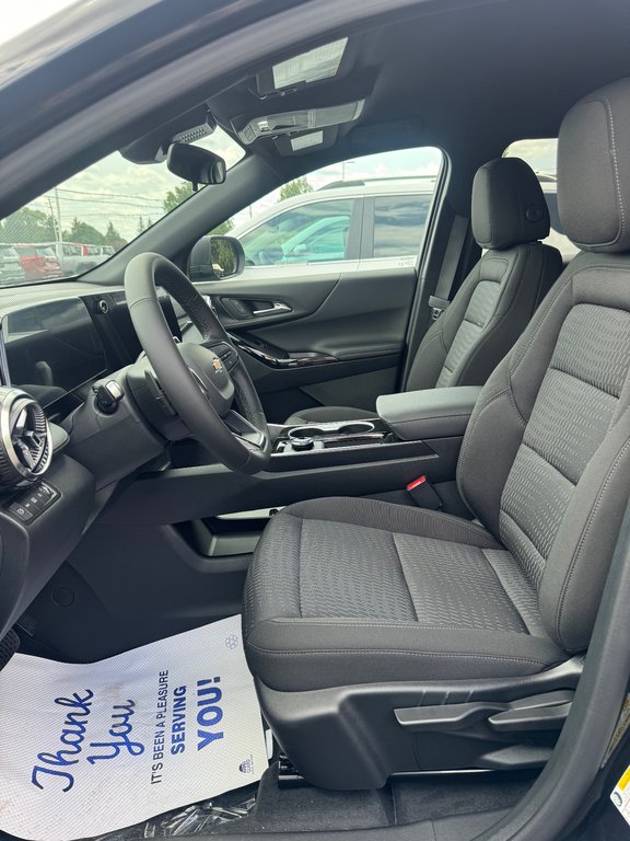 2027 Chevrolet Equinox in Sturgeon Falls, Ontario - 8 - w1024h768px