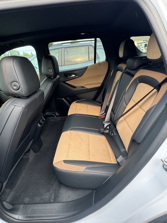 2027 Chevrolet Equinox in Sturgeon Falls, Ontario - 7 - w1024h768px