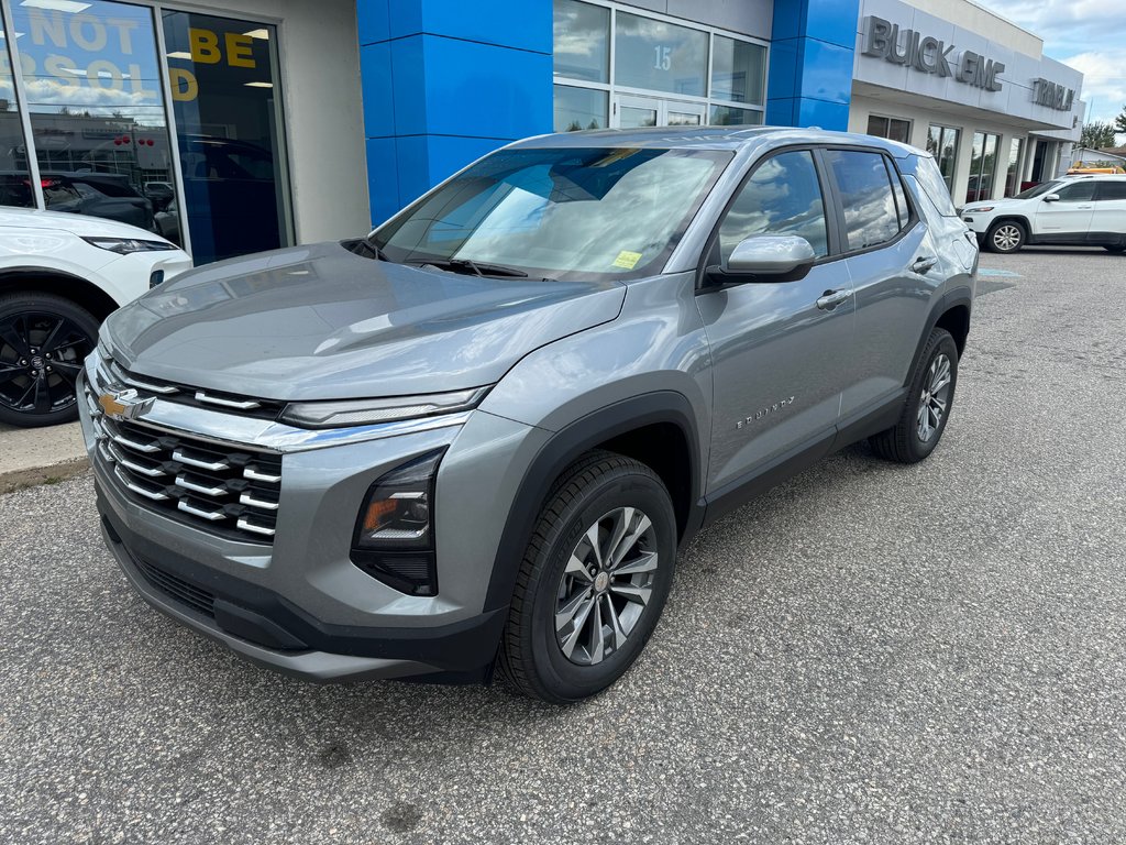 2027 Chevrolet Equinox in Sturgeon Falls, Ontario - 1 - w1024h768px