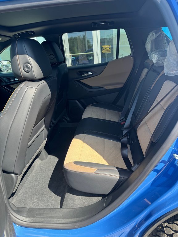2027 Chevrolet Equinox in Sturgeon Falls, Ontario - 8 - w1024h768px