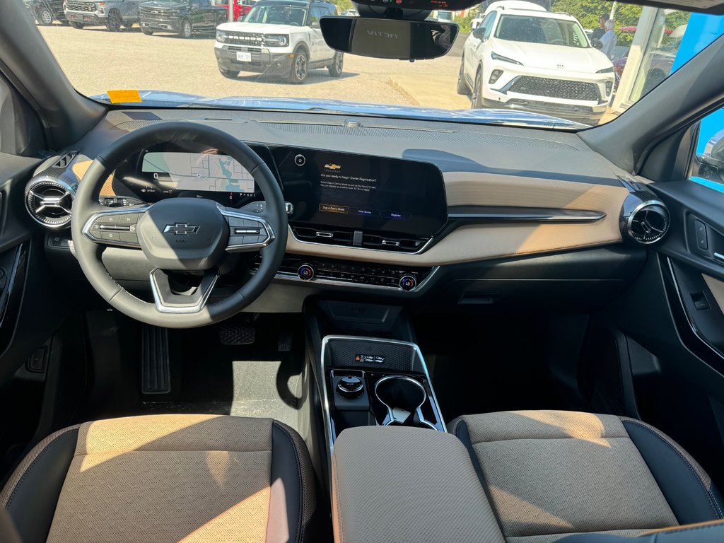 2027 Chevrolet Equinox in Sturgeon Falls, Ontario - 9 - w1024h768px
