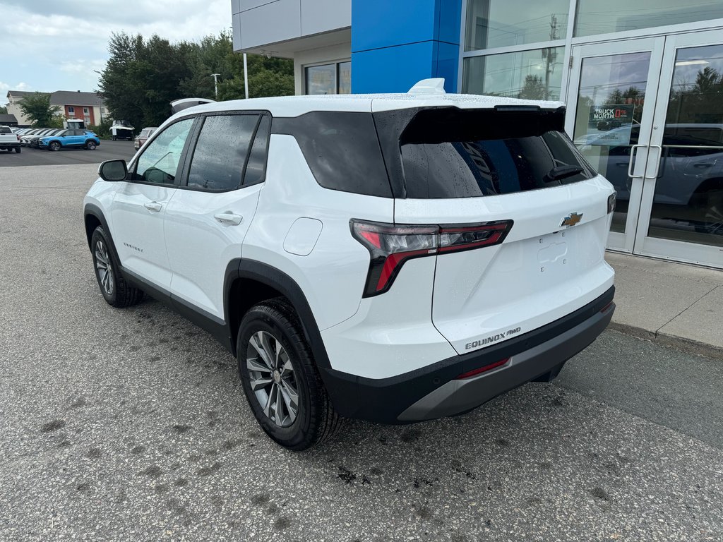 2027 Chevrolet Equinox in Sturgeon Falls, Ontario - 3 - w1024h768px