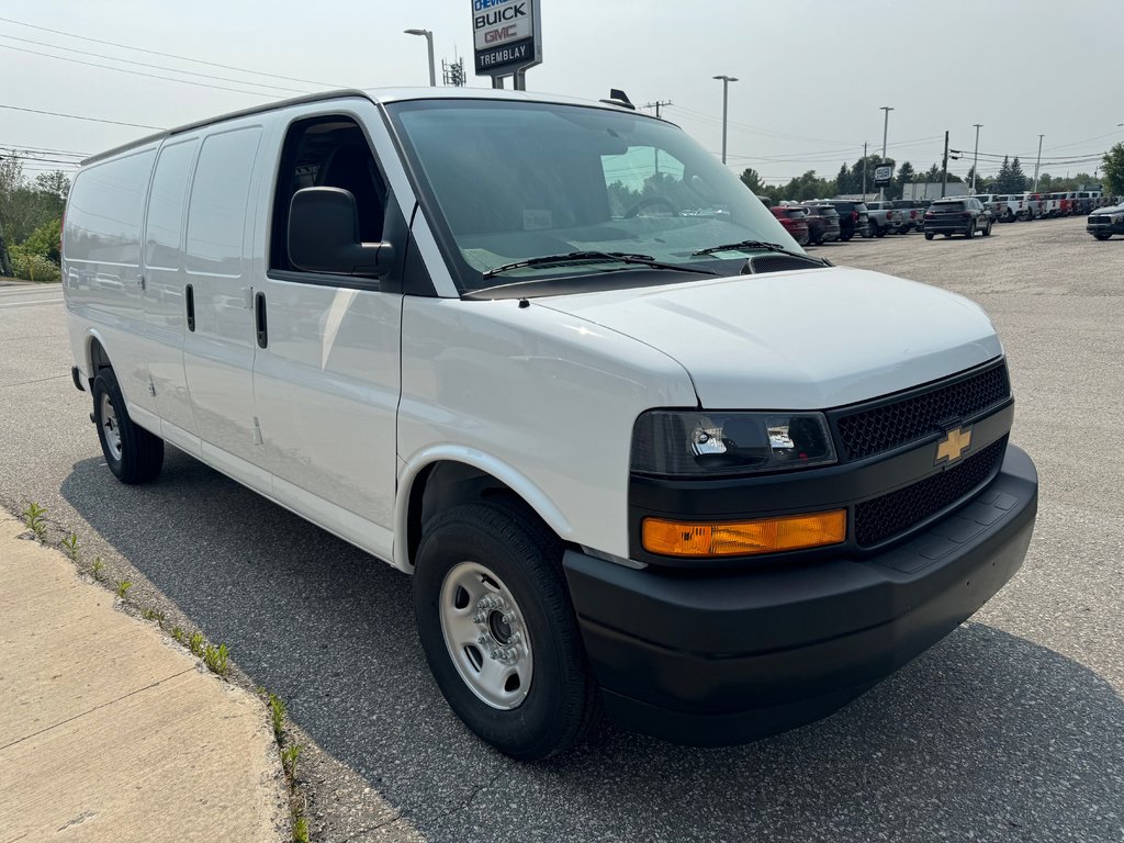 Chevrolet Express Cargo 2500  2025 à Sturgeon Falls, Ontario - 6 - w1024h768px