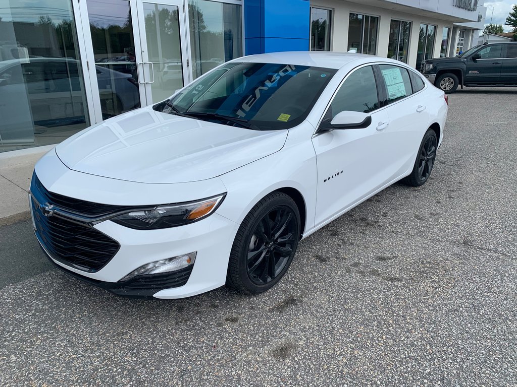 Chevrolet Malibu  2024 à Sturgeon Falls, Ontario - 1 - w1024h768px