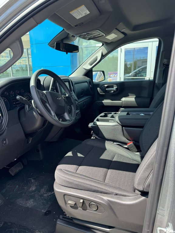 2025 Chevrolet Silverado 1500 Custom TB 4WD in Sturgeon Falls, Ontario - 10 - w1024h768px