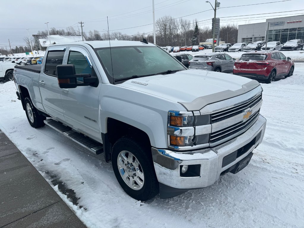 2015 Chevrolet Silverado 1500 in Sturgeon Falls, Ontario - 6 - w1024h768px