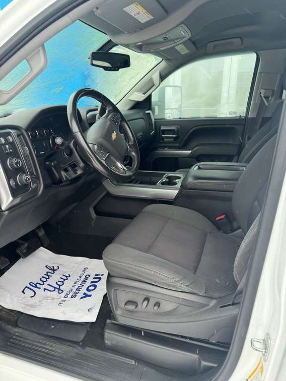 2015 Chevrolet Silverado 1500 in Sturgeon Falls, Ontario - 9 - w1024h768px