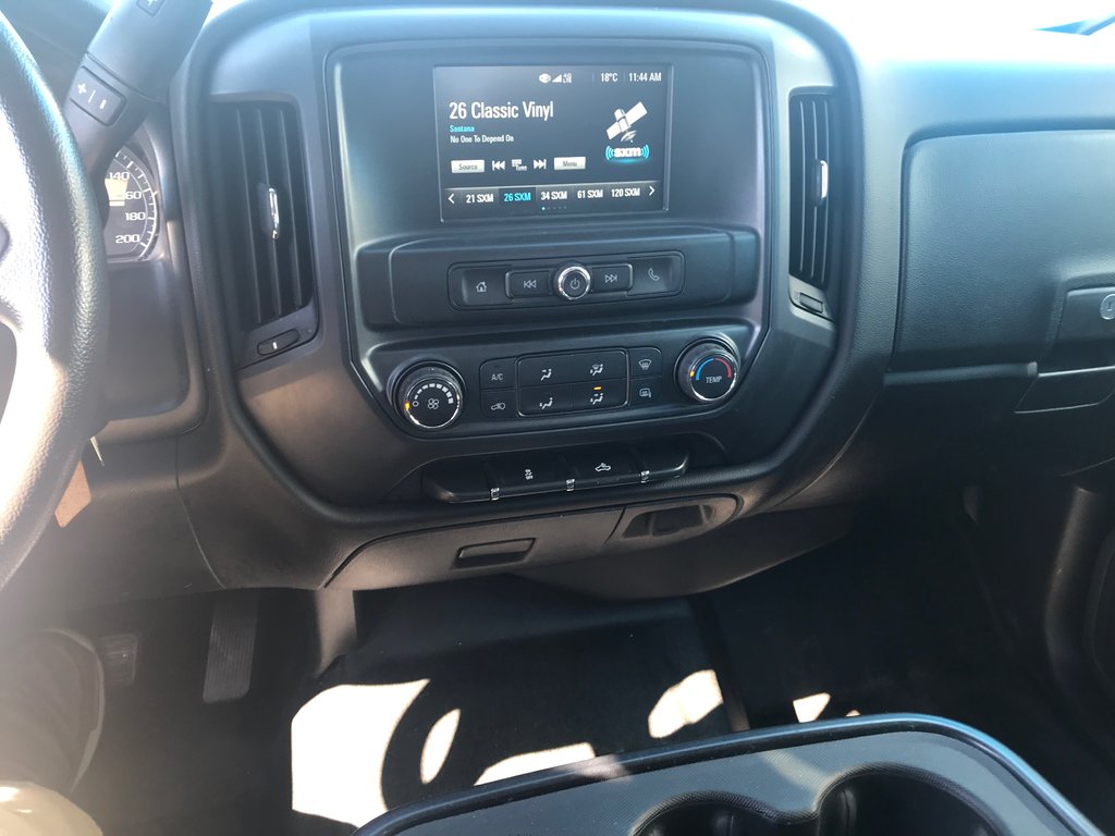 Chevrolet Silverado 1500  2018 à Sturgeon Falls, Ontario - 8 - w1024h768px