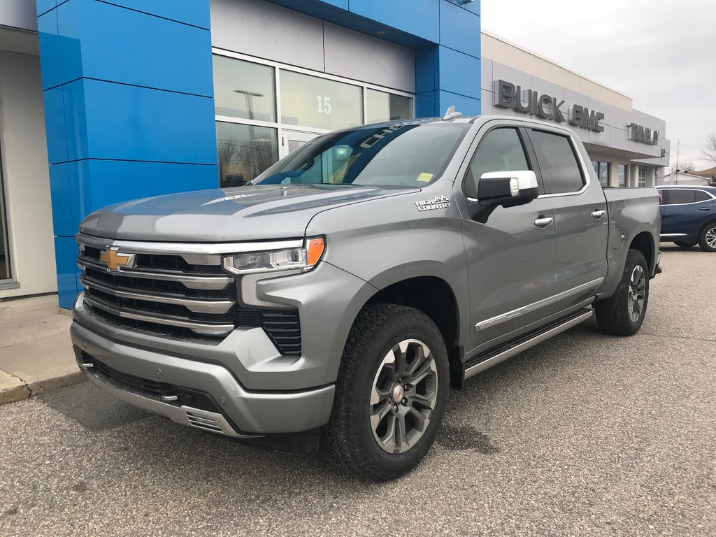 Chevrolet Silverado 1500  2025 à Sturgeon Falls, Ontario - 1 - w1024h768px