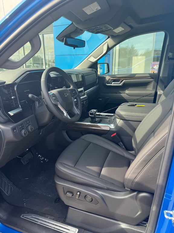 2026 Chevrolet Silverado 1500 in Sturgeon Falls, Ontario - 10 - w1024h768px