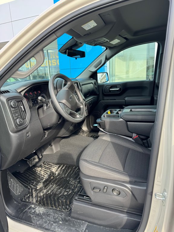 Chevrolet Silverado 1500  2026 à Sturgeon Falls, Ontario - 8 - w1024h768px