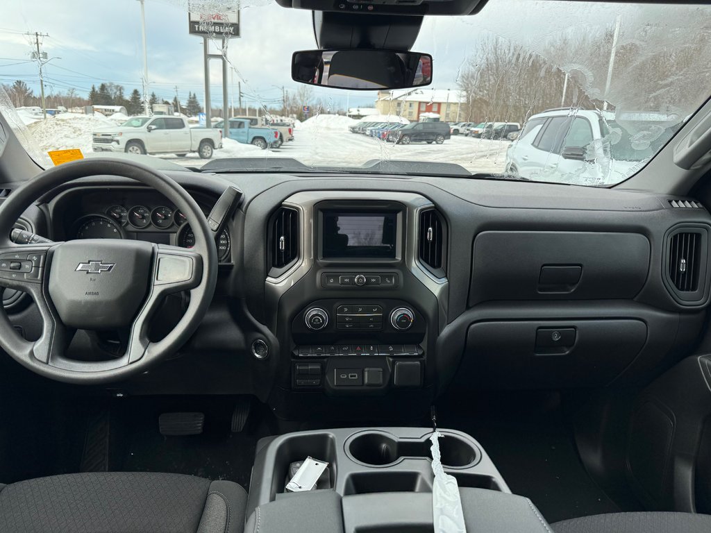 Chevrolet Silverado 1500  2026 à Sturgeon Falls, Ontario - 9 - w1024h768px