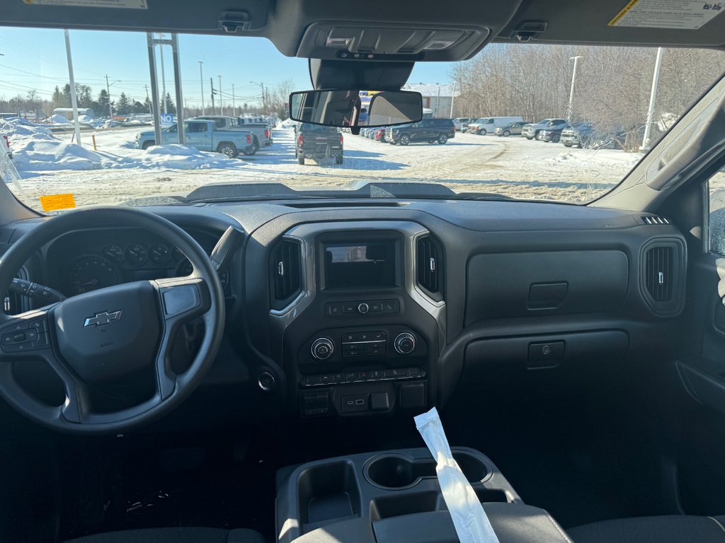 Chevrolet Silverado 1500  2026 à Sturgeon Falls, Ontario - 9 - w1024h768px