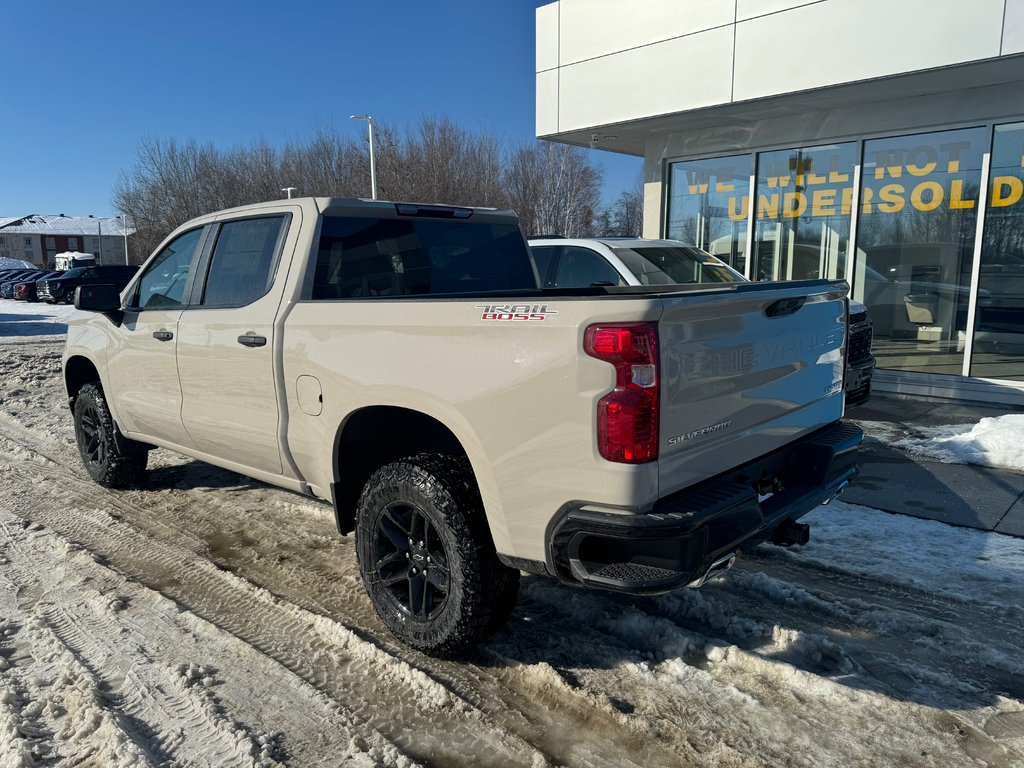 Chevrolet Silverado 1500  2026 à Sturgeon Falls, Ontario - 3 - w1024h768px