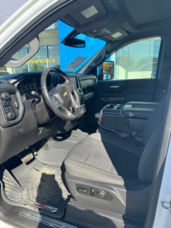 2022 Chevrolet Silverado 2500 4WD Crew CAB in Sturgeon Falls, Ontario - 10 - w1024h768px