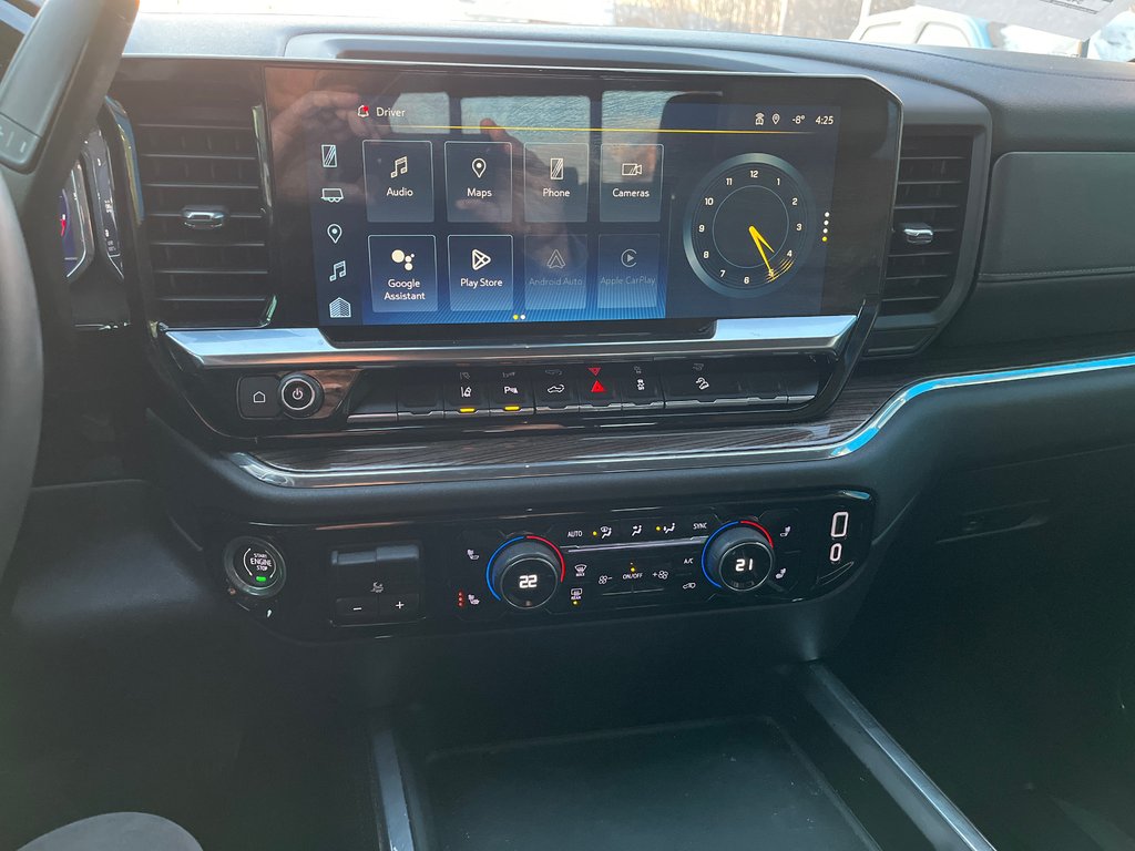 2024 Chevrolet Silverado 2500 4WD Crew CAB in Sturgeon Falls, Ontario - 7 - w1024h768px