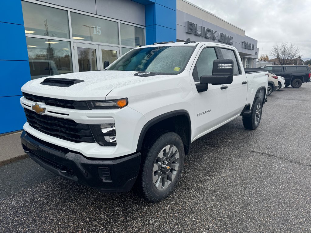 2026 Chevrolet Silverado 2500 HD in Sturgeon Falls, Ontario - 1 - w1024h768px