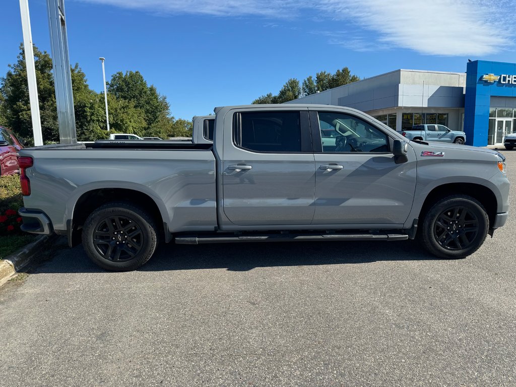 Chevrolet Silverado Crew RST 4WD  2024 à Sturgeon Falls, Ontario - 4 - w1024h768px