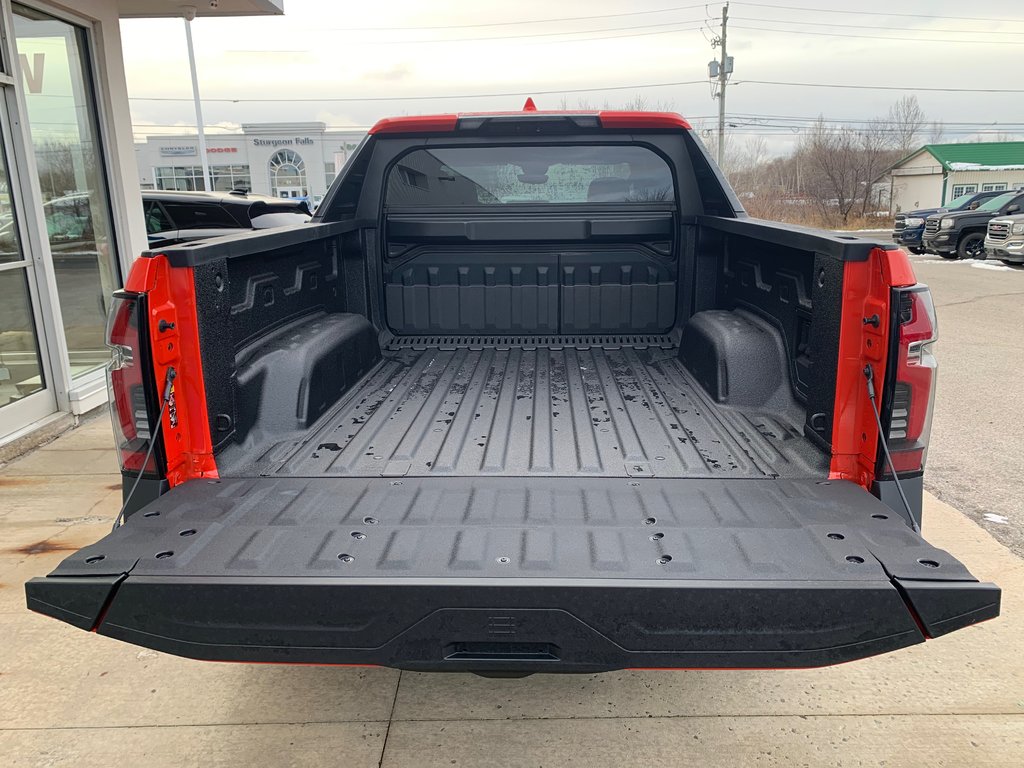 2025 Chevrolet Silverado EV in Sturgeon Falls, Ontario - 5 - w1024h768px