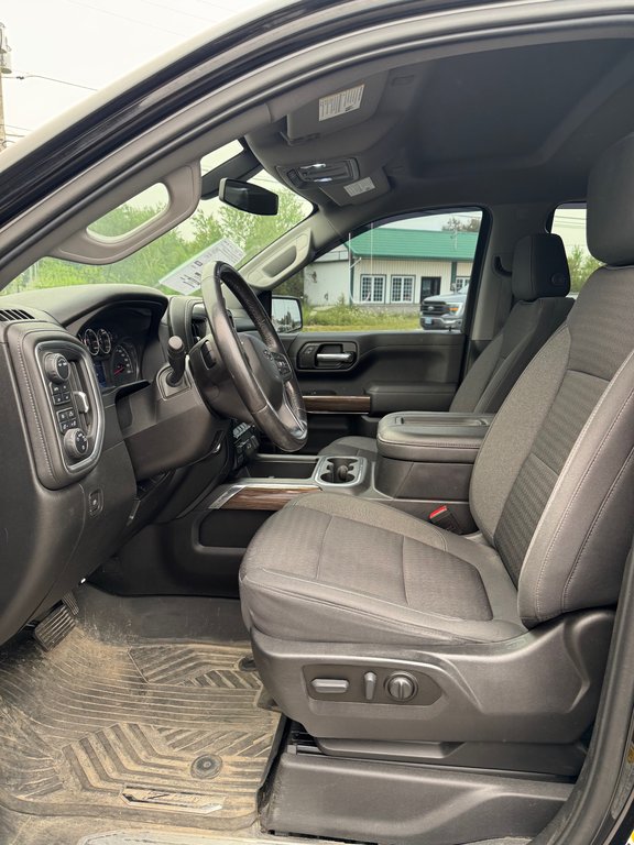 2021 Chevrolet Silverado Short BOX Crew CAB 1500 4WD in Sturgeon Falls, Ontario - 9 - w1024h768px