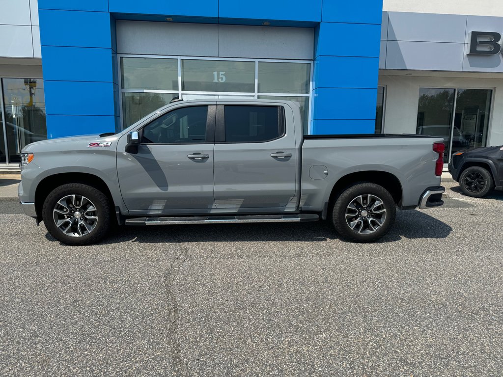 Chevrolet Silverado Short BOX Crew CAB 1500 4WD  2024 à Sturgeon Falls, Ontario - 2 - w1024h768px