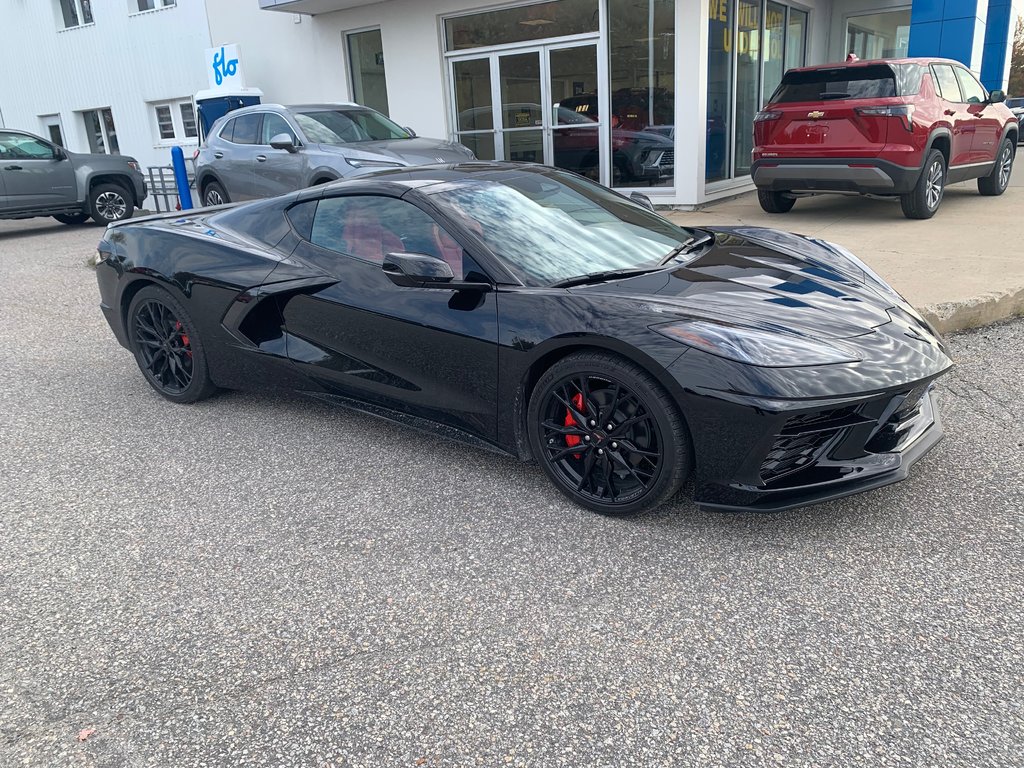 Chevrolet STINGRAY COUPE  2024 à Sturgeon Falls, Ontario - 3 - w1024h768px