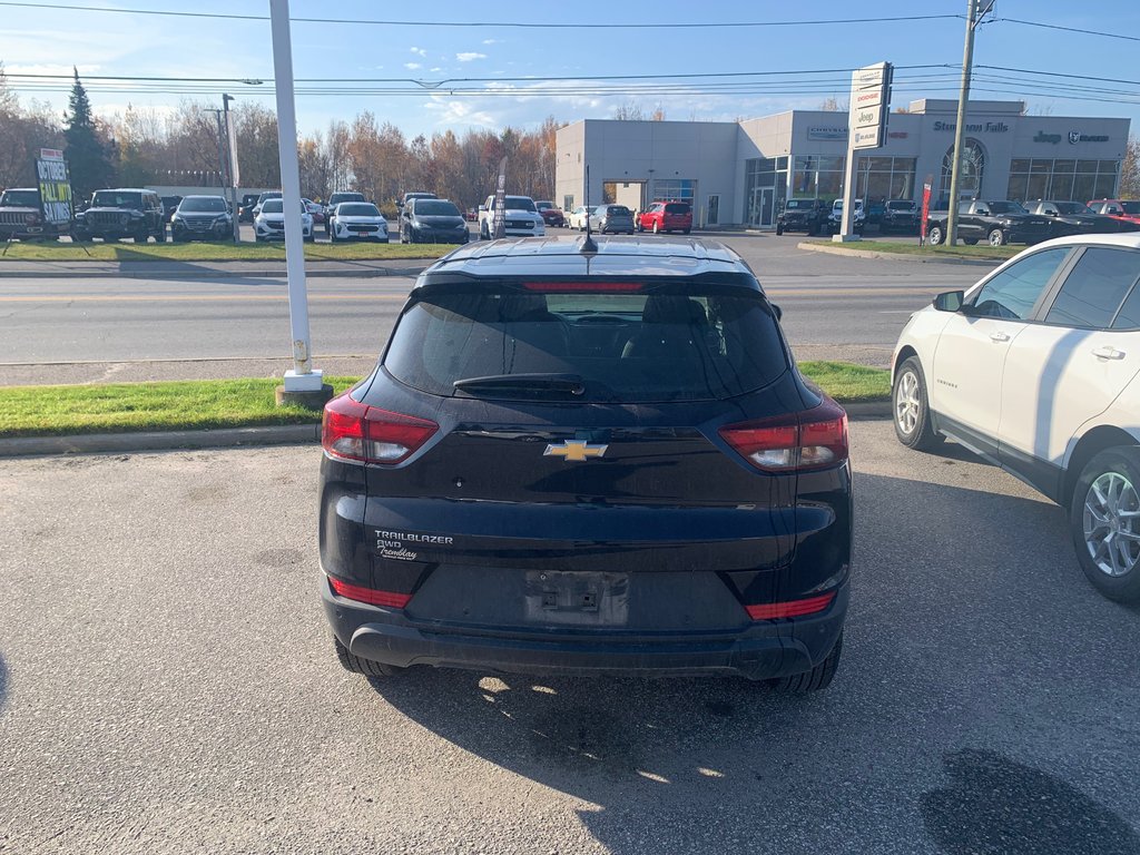 Chevrolet Trailblazer AWD LS  2021 à Sturgeon Falls, Ontario - 4 - w1024h768px