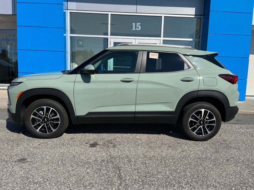 2025 Chevrolet Trailblazer LT AWD in Sturgeon Falls, Ontario - 2 - w1024h768px