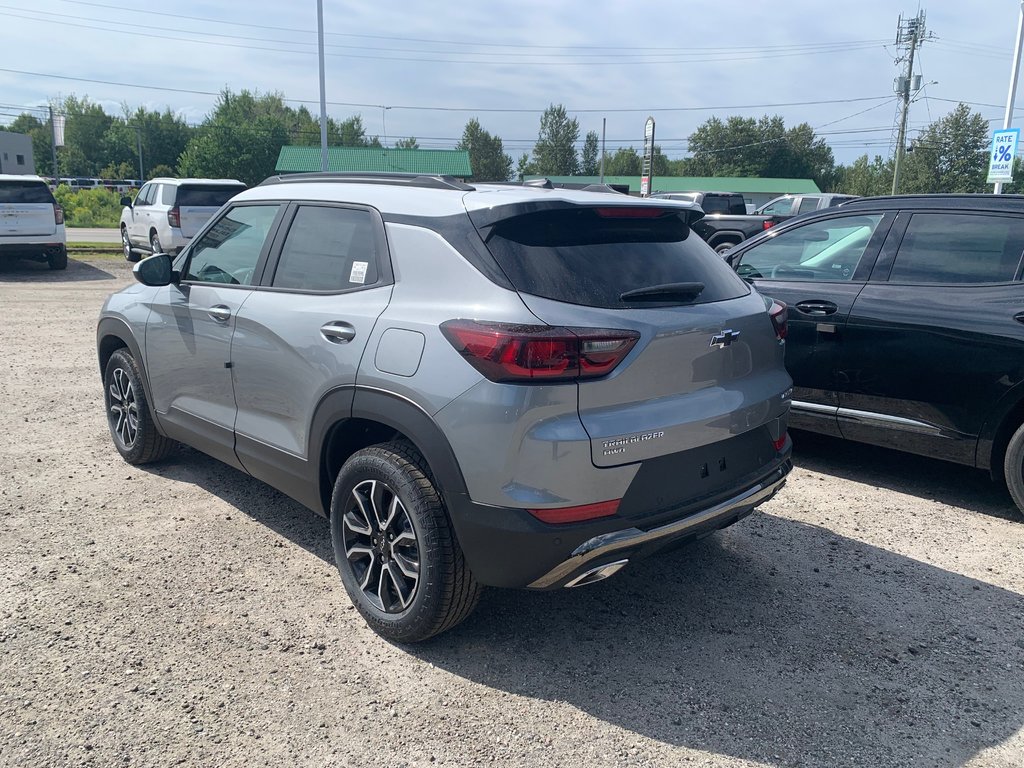 Chevrolet Trailblazer  2025 à Sturgeon Falls, Ontario - 3 - w1024h768px