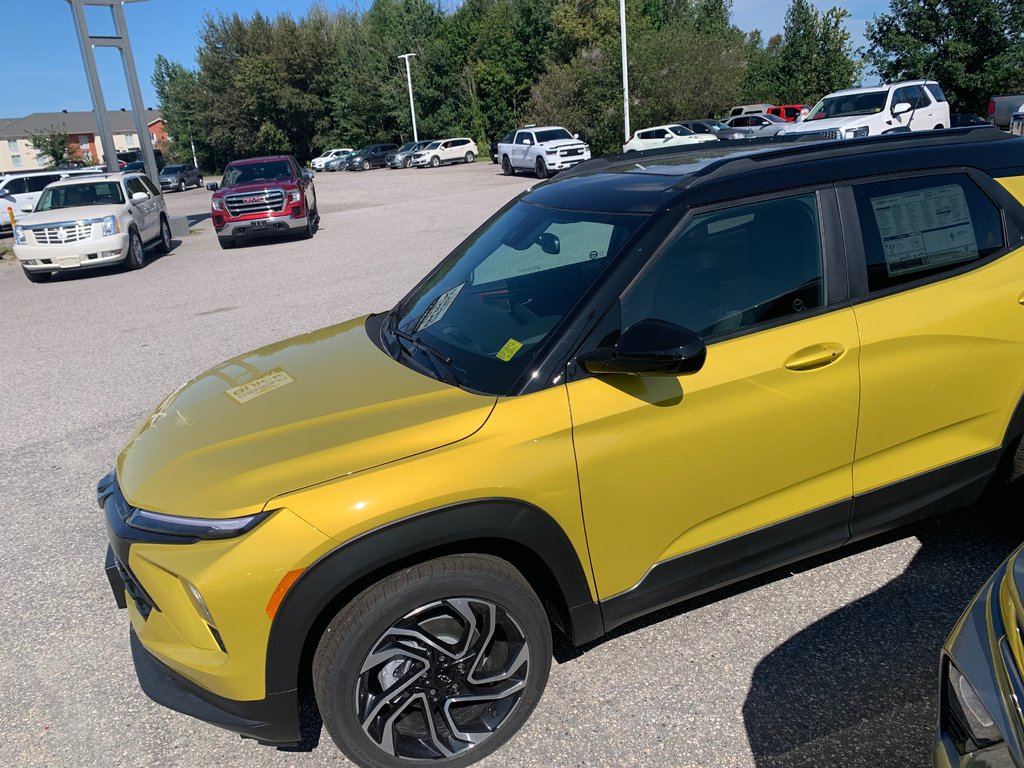 Chevrolet Trailblazer  2025 à Sturgeon Falls, Ontario - 2 - w1024h768px