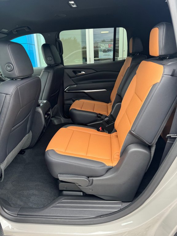 2027 Chevrolet Traverse in Sturgeon Falls, Ontario - 8 - w1024h768px
