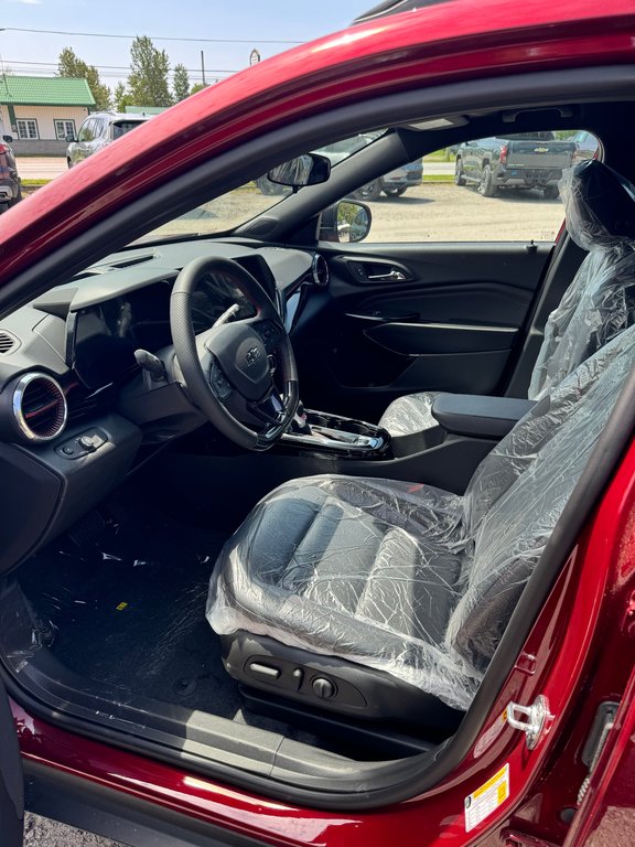 2025 Chevrolet Trax in Sturgeon Falls, Ontario - 10 - w1024h768px
