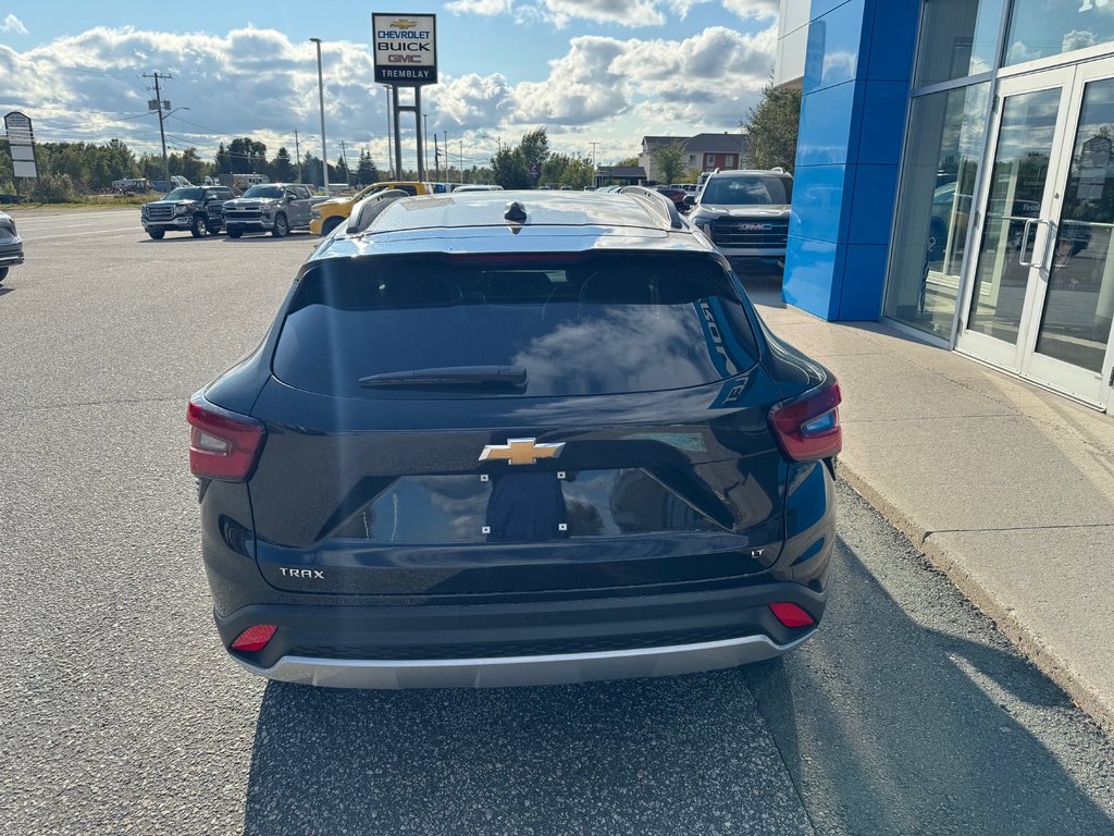 2025 Chevrolet Trax in Sturgeon Falls, Ontario - 4 - w1024h768px