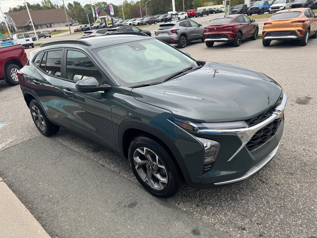 2025 Chevrolet Trax in Sturgeon Falls, Ontario - 6 - w1024h768px